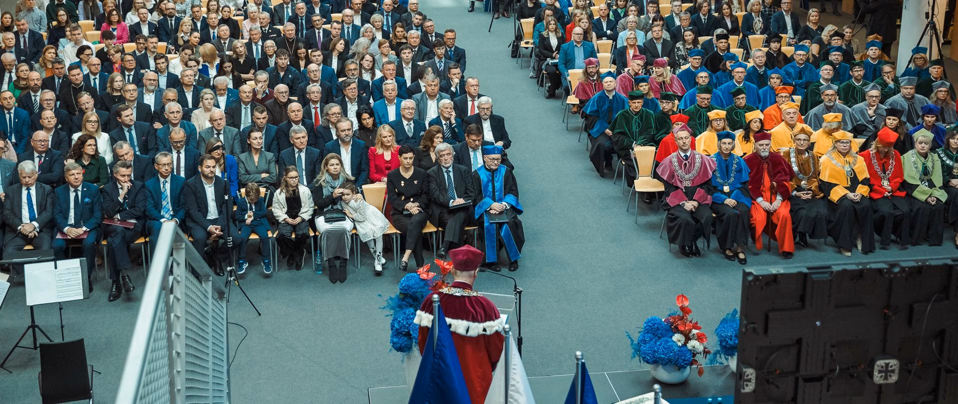 Czy obecność na inauguracji roku akademickiego jest obowiązkowa?