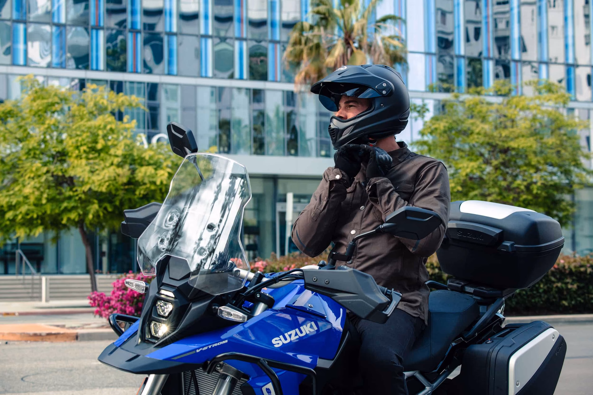 Czy mogę odliczyć VAT od paliwa do motocykla?