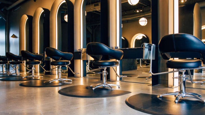 Czy można prowadzić salon fryzjerski w domu?