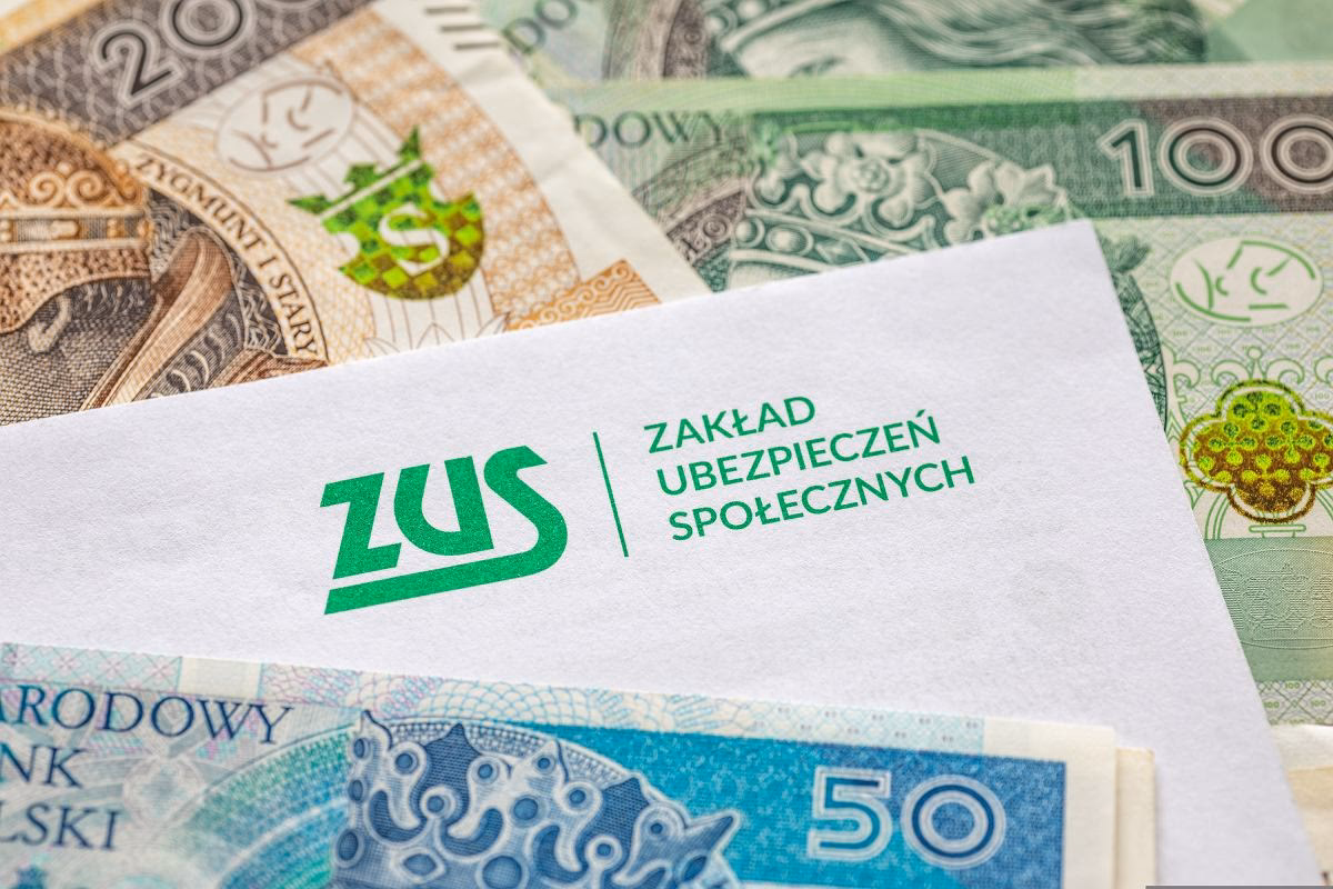 Czy ZUS sprawdza, czy się ucze?