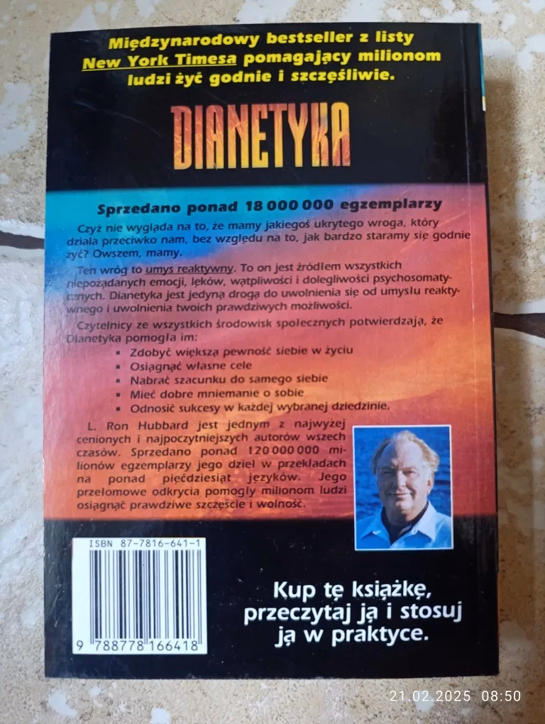 O czym jest książka Dianetyka?