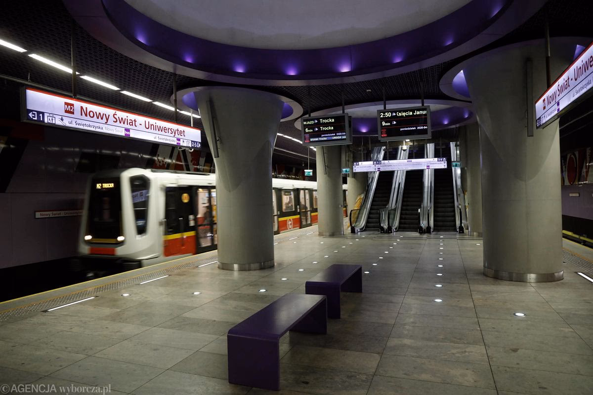 W jakich godzinach nie kursuje metro?