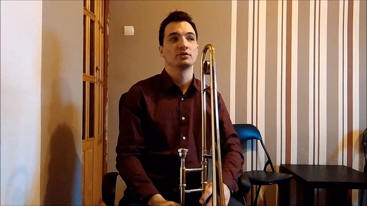 W jakiej tonacji gra puzon?