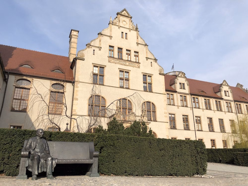 Ile trwa szkoła doktorska UAM?