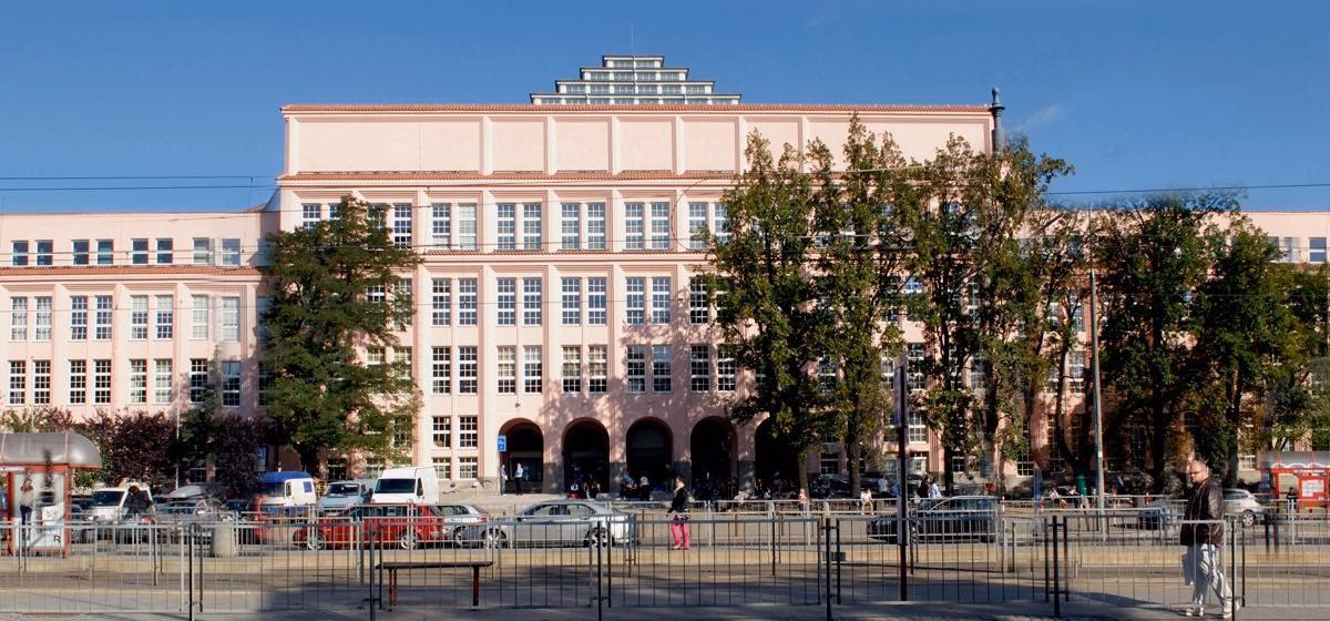 Czy Szkoła Główna Handlowa w Warszawie jest prestiżowa?