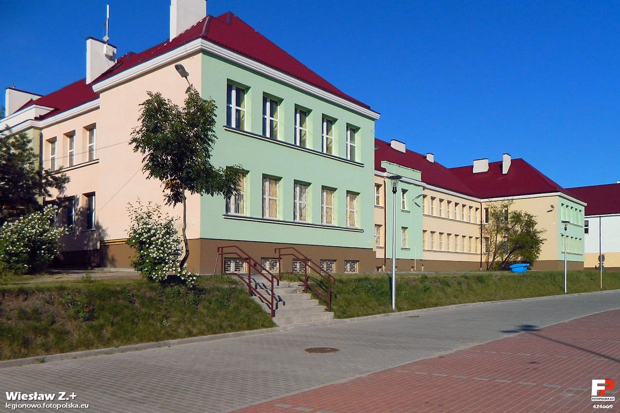 Jakie są progi punktowe do technikum w Legionowie?