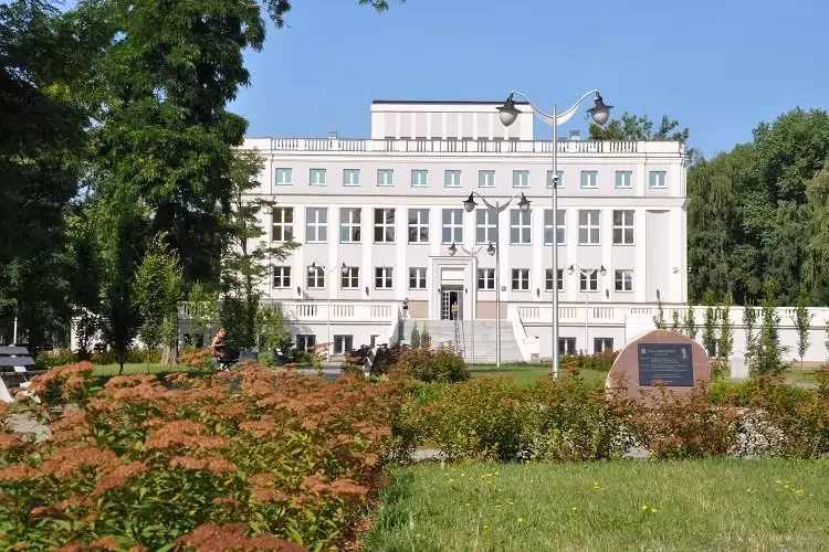 Jakie studia po szkole wojskowej?