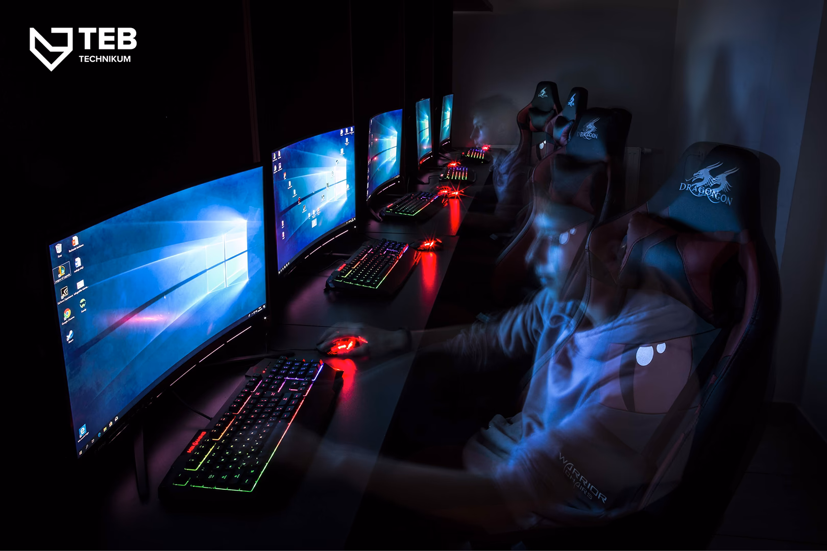 Czy jest szkoła e-sportowa?