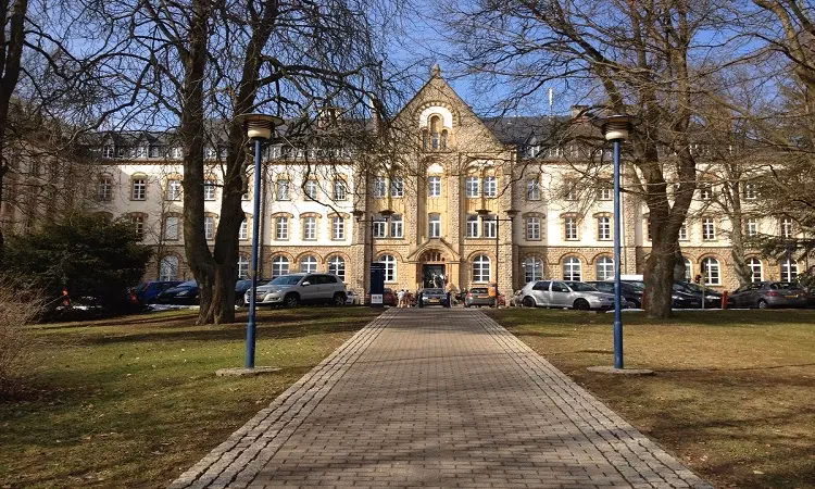 Czy trudno dostać się na Uniwersytet Luksemburski?