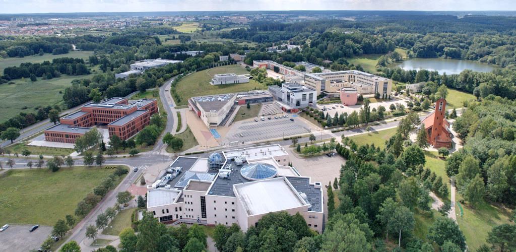 Ile osób studiuje na UWM?