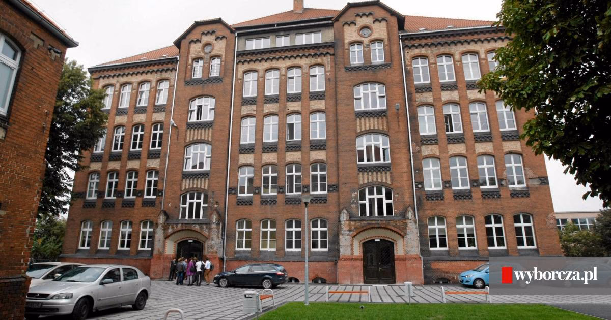 Ile trzeba mieć punktów, żeby dostać się do 2 LO Poznań?